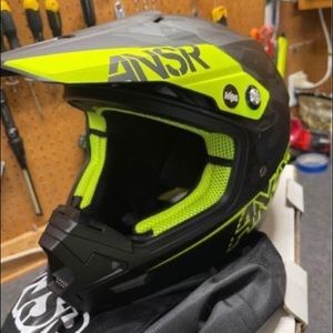 ANSR Evolve 3 Dirtbike/ATV Helmet